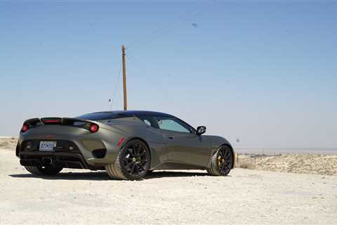Lotus Evora GT Review: Nothing Beats a Good Mid-Engine Sports Car