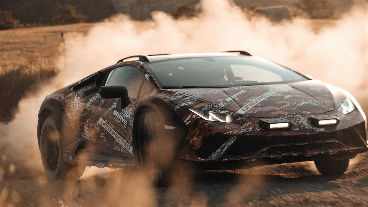Lamborghini Dangles Off-Road-Ready Huracán Sterrato in Gloriously Dirty Video