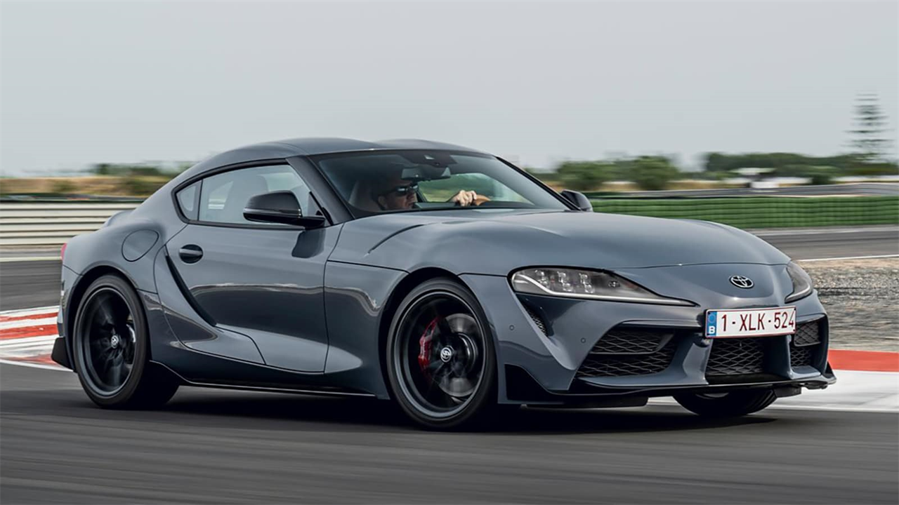 The Toyota Supra's Manual Transmission Won't Cost Extra