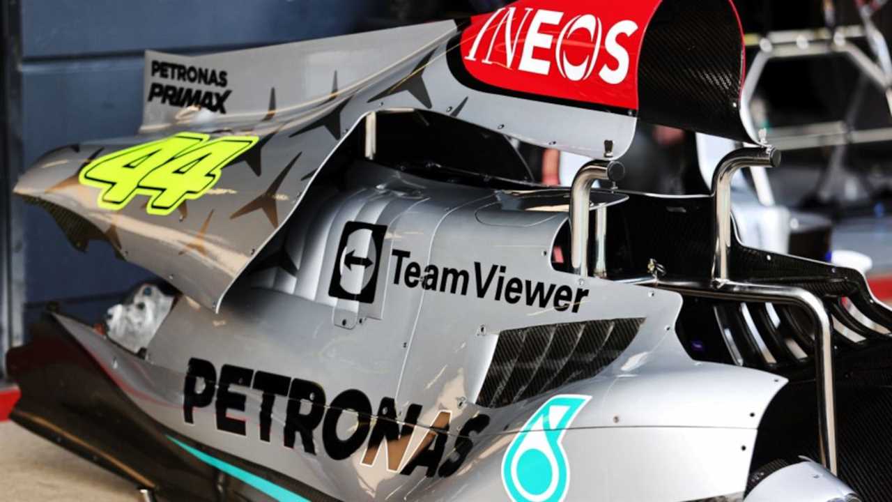 Clock ticking with Mercedes still ‘undecided’ on their F1 2023 concept : PlanetF1