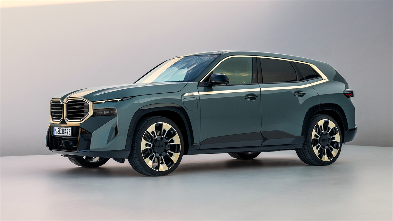 The 2023 BMW XM Is Here and M’s First Bespoke SUV Is a 644-HP Thumper