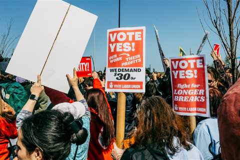 Regulators Accuse Amazon of Singling Out Union Organizers for Discipline