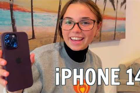 Katie Buys Herself The NEW iPhone 14 | Countdown to Christmas