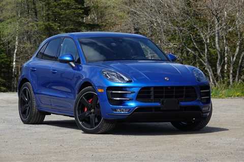 Experience Precision and Luxury with the 2019 Porsche Macan S