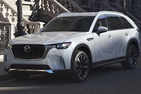 Mazda CX-70 will be joining the CX-90 this year