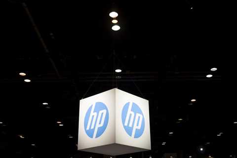 HP reports Q1 revenue down 19% YoY to $13.8B, vs. $14.1B est., Personal Systems net revenue down..