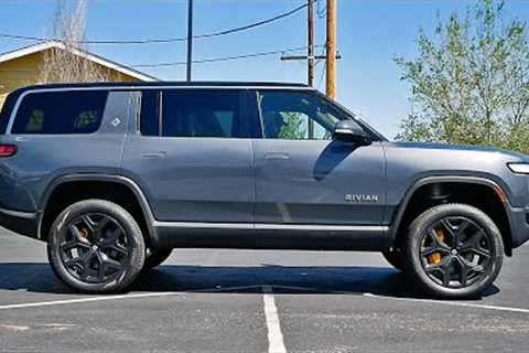 2023 Rivian R1S Quad review - 800hp Macbook Pro