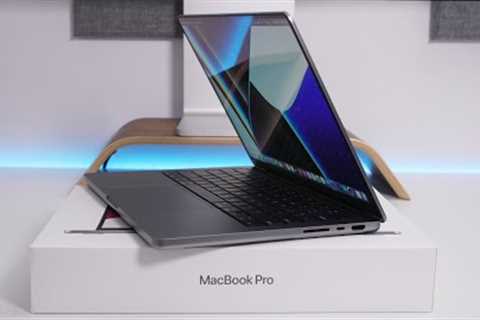 M1 Pro 14 inch MacBook Pro Unboxing, Comparison and First Look