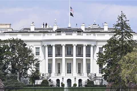 Email: The White House will not pay for Twitter Blue for its staff; the White House and top..