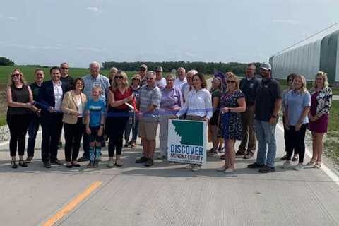 New Iowa Truck Road Unveiled at Missouri River Barge