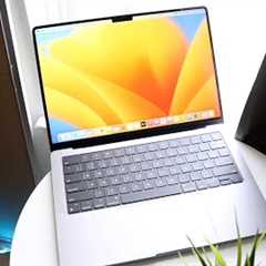 M2 Pro MacBook In 2025! (Still Worth Buying?) (Review)