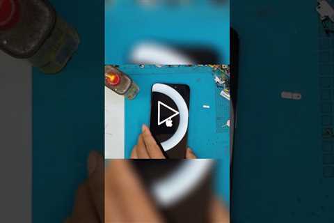 iPhone Screen Replacement: Testing a Faulty Display [IPHONE 15 PRO] | Sydney CBD Repair