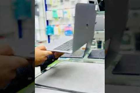 MacBook Pro A1706 2017 13” Retina Display |No Camera | Core i5 | 16GB RAM 256GB SSD | Free MS Office