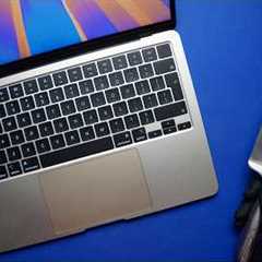 New MacBook Air M4 (Starlight) - Unboxing & Typing Test! (ASMR)