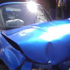 Car Accident Mechanic Services in Thousand Oaks: Protecting Vehicles with Car Custom Audio Builds..