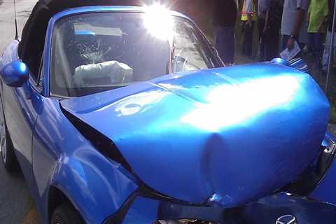 Car Accident Mechanic Services in Thousand Oaks: Protecting Vehicles with Car Custom Audio Builds..